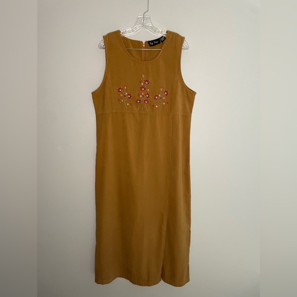 Tip Top Vintage Women's Maxi Dress Embroidered Sleeveless Brown Suede Empire - Picture 7 of 16
